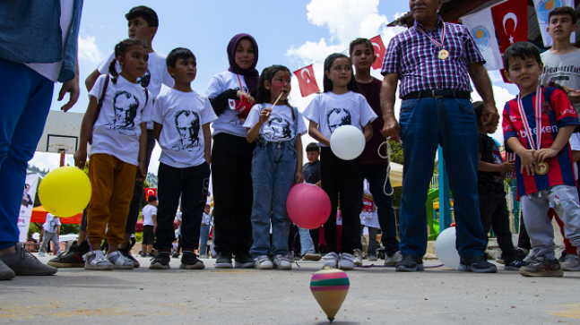 Mersin’de Bahar Şenlikleri, Kırsaldaki Çocuklarla Buluşuyor