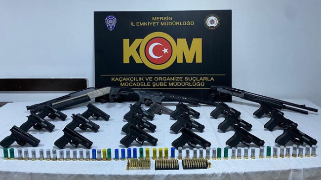 Mersin’de Silah kaçakçıları ve Uyuşturucu satıcılarına operasyon